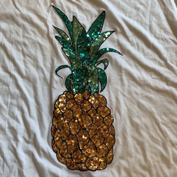 Express sequin pineapple tank top - Picture 2 of 3